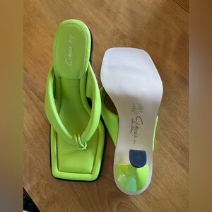 NWOB. Circus by Sam Edelman Skeet Faux Leather Flip Flop Thong Sandals. Size 9